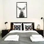 Ultra Central And Stylish Apartment With Ac